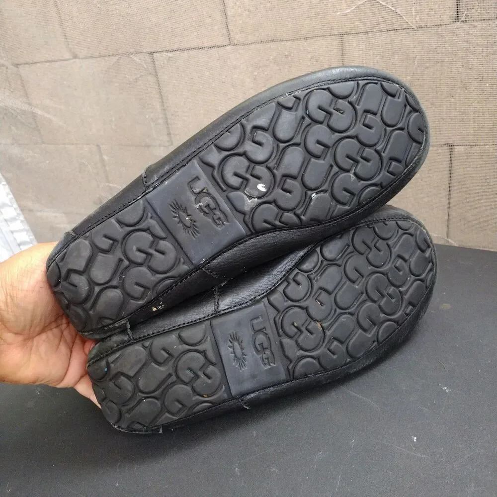 Ugg Ascot 5379B Men’s Black Leather Slippers Size 11 Wool Lined